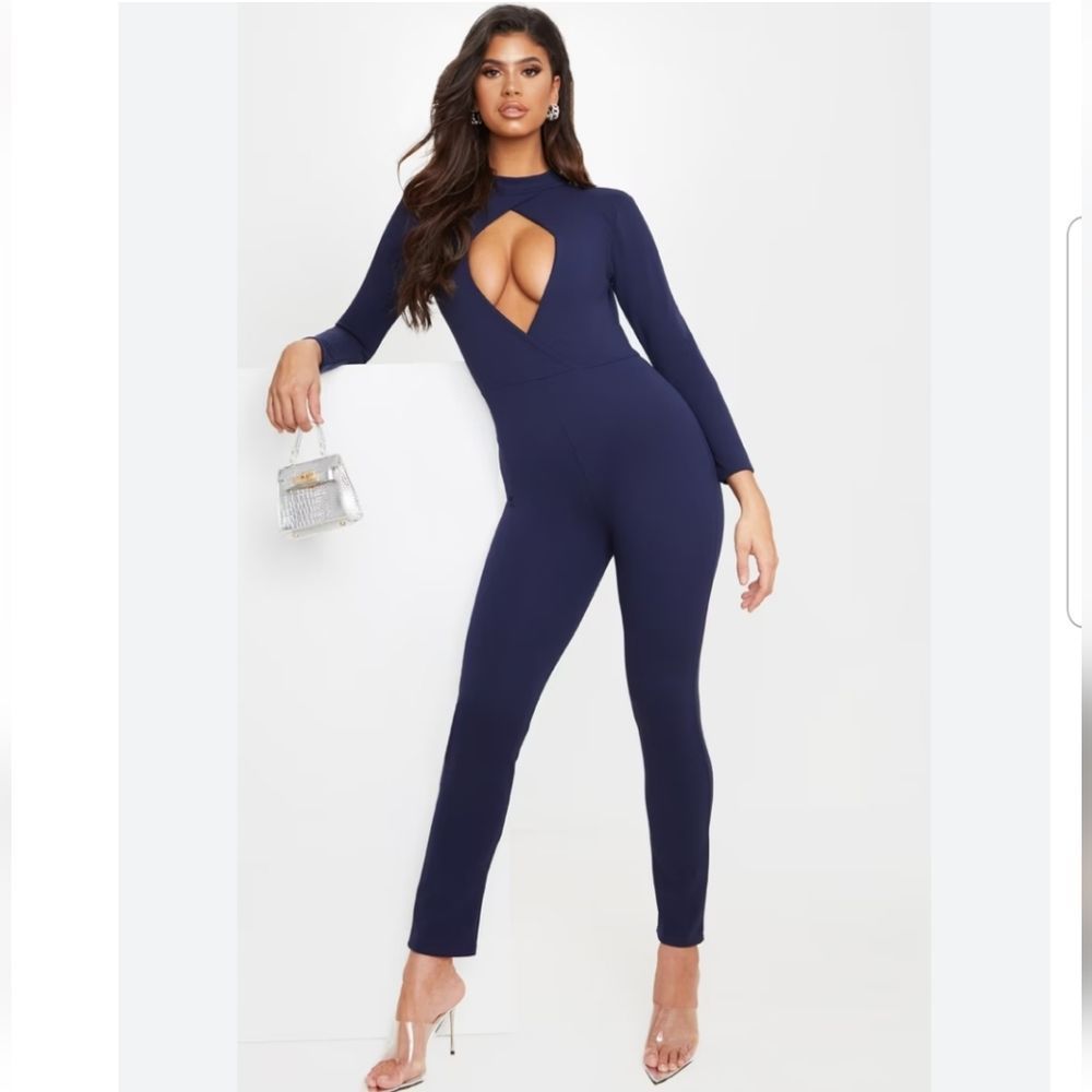 Pretty Little Thing Midnight Blue High Neck Keyhole Long Sleeve Jumpsuit NWT Sz6